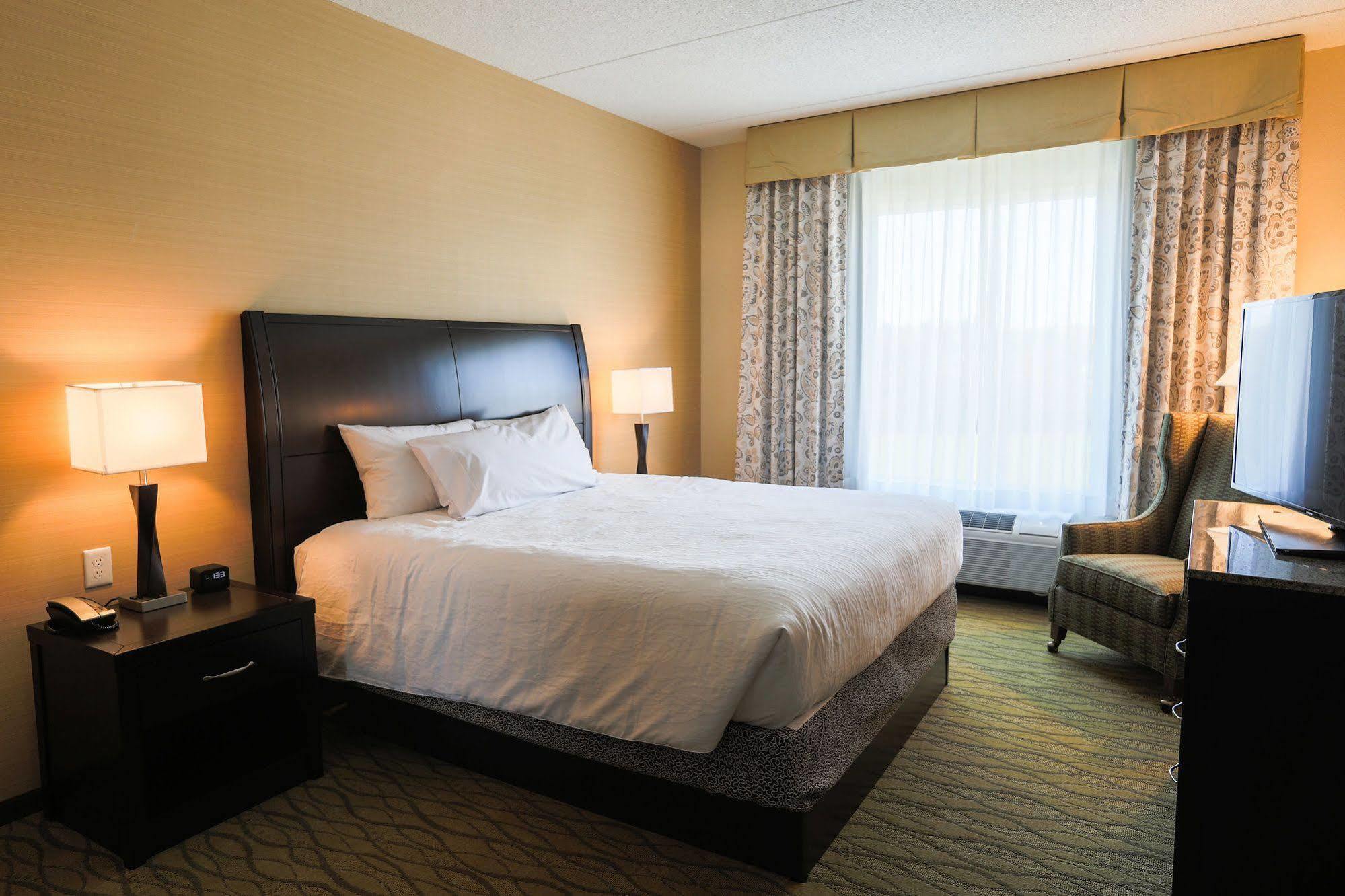 Hilton Garden Inn Indiana At Iup Ngoại thất bức ảnh